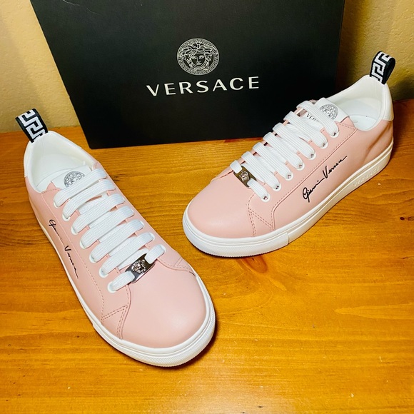 NIB! Versace Women's Blush Pink Leather Fashion Sneakers - Picture 3 of 17